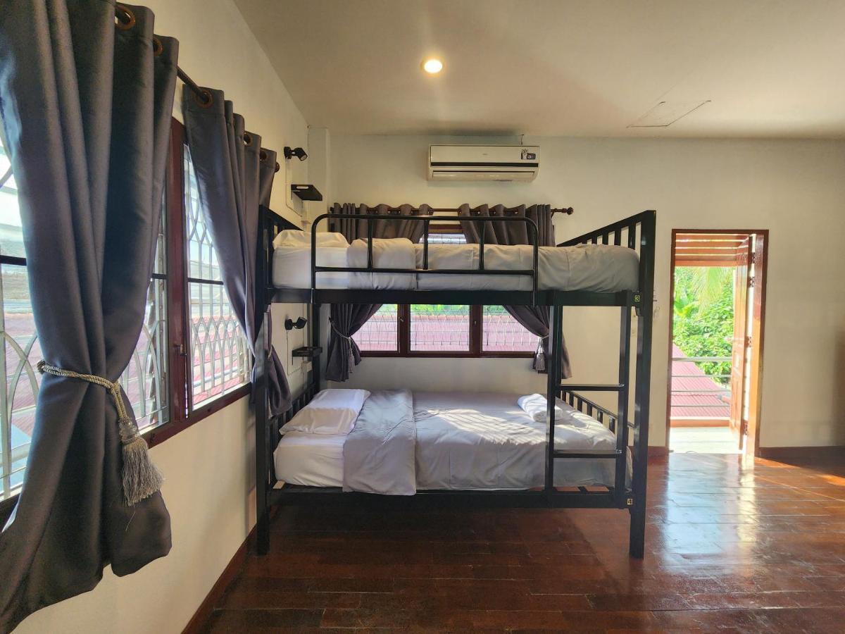 Blue Moon House - A Budget Hostel For Easy Travellers - Chiang Mai, Chiang Mai